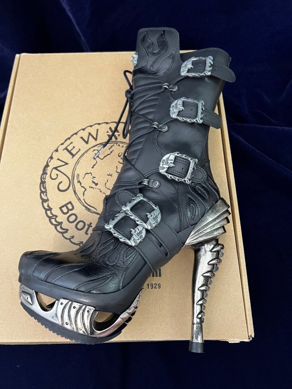 New Rock M-MAG049-C2 goth boots with metal heel sz 37